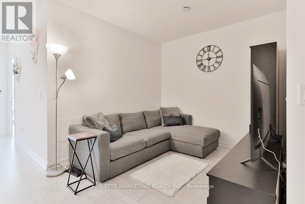 659 - 31 Tippett Road, Toronto, Ontario  M3H 0C8 - Photo 11 - C13007908