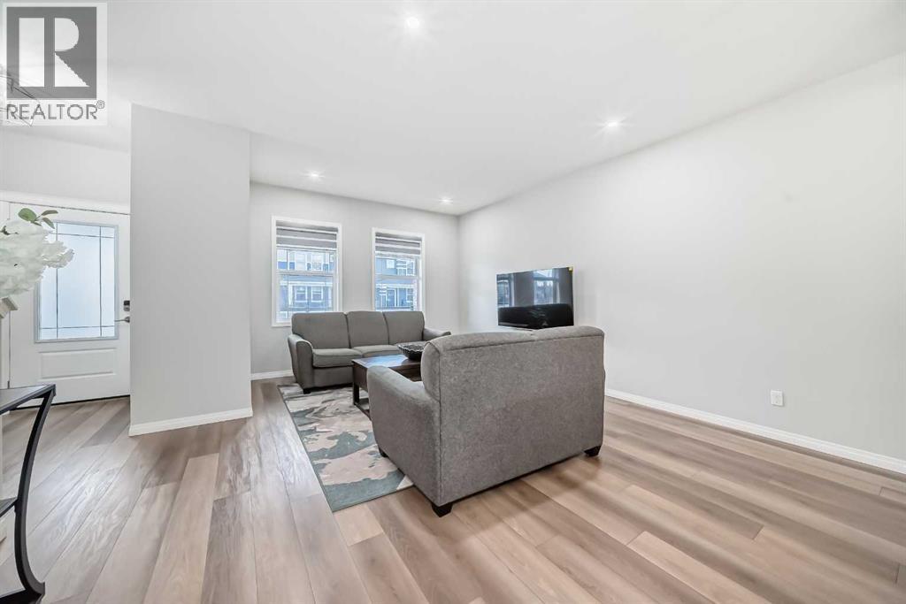 246 Midgrove Mews Sw, Airdrie, Alberta  T4B 5K8 - Photo 6 - A2300657