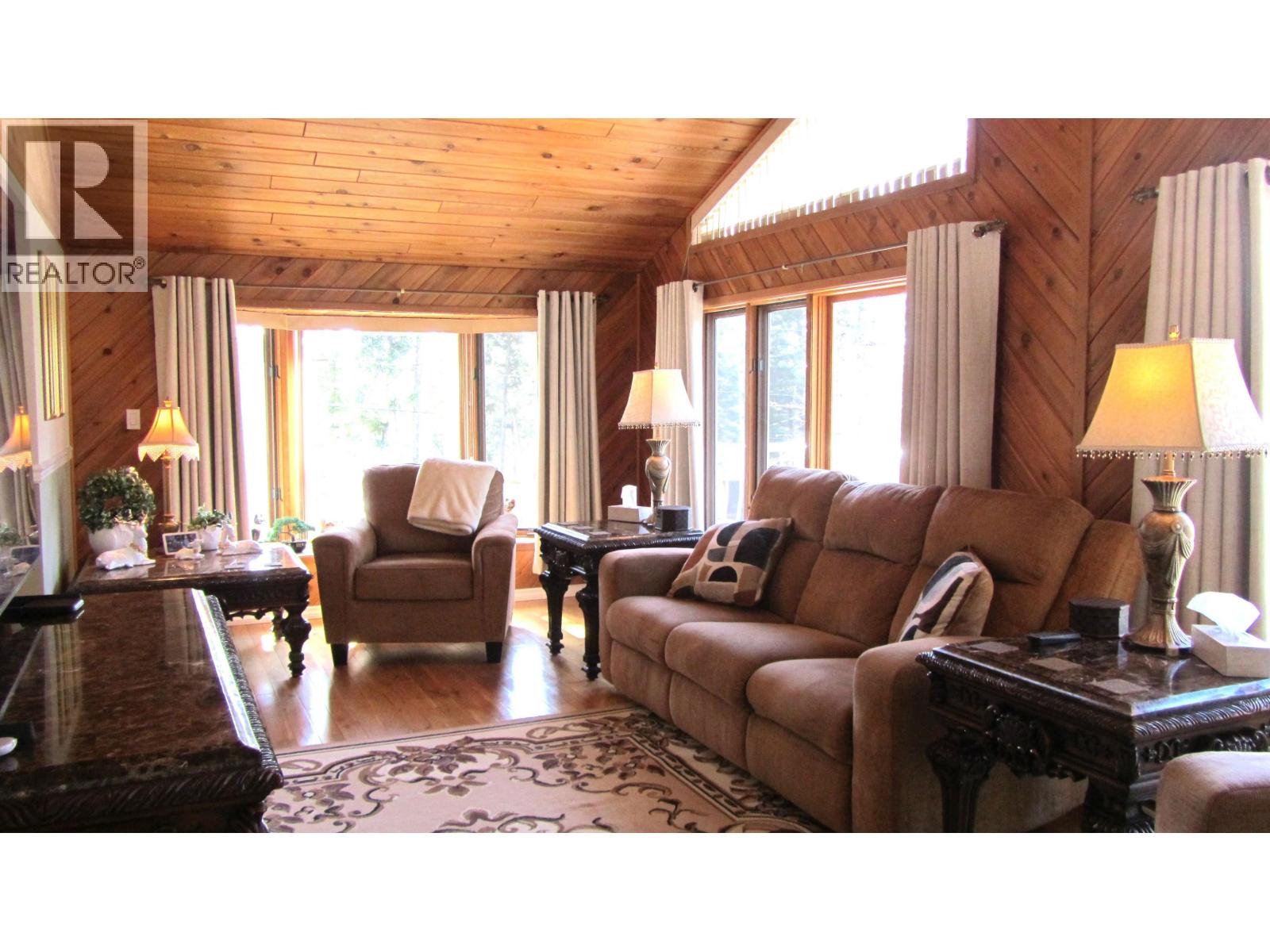 4827 Kitwanga Drive, 108 Mile Ranch, British Columbia  V0K 2Z0 - Photo 3 - R3107301