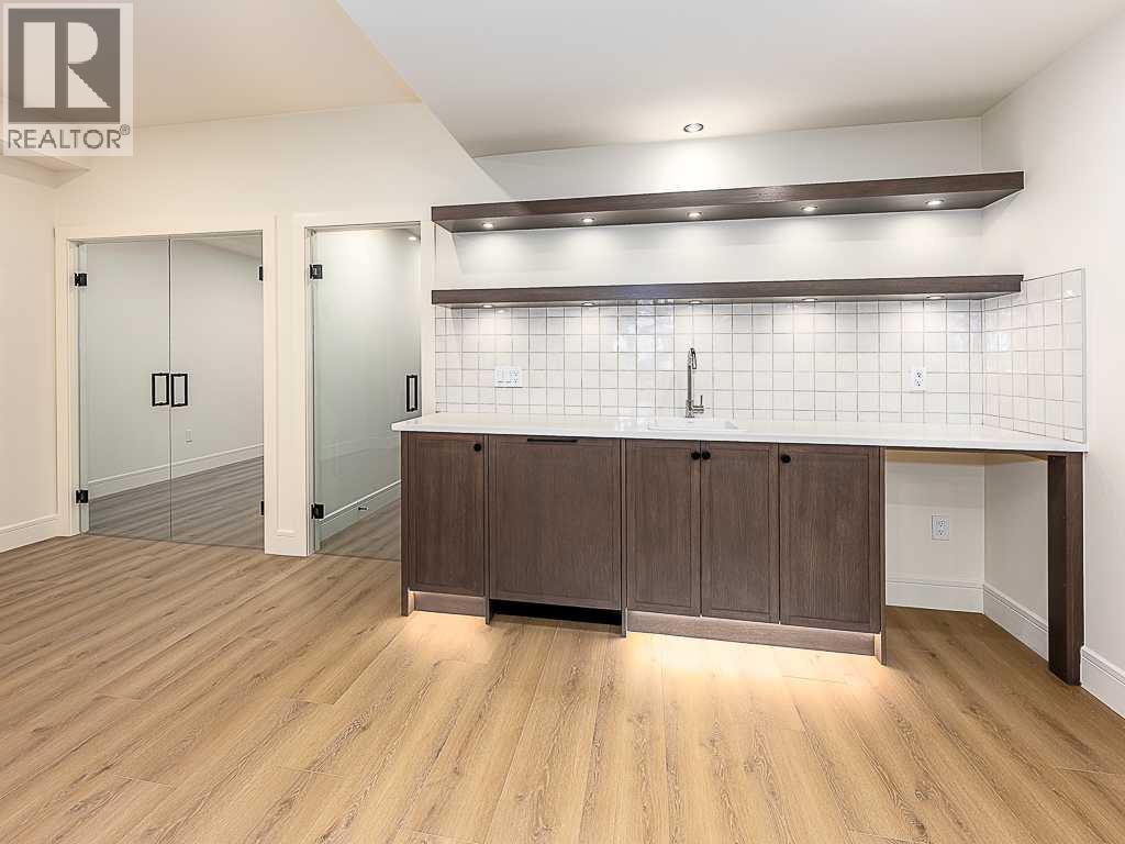 15 42 Street Sw, Calgary, Alberta  T3C 1Y2 - Photo 42 - A2276766