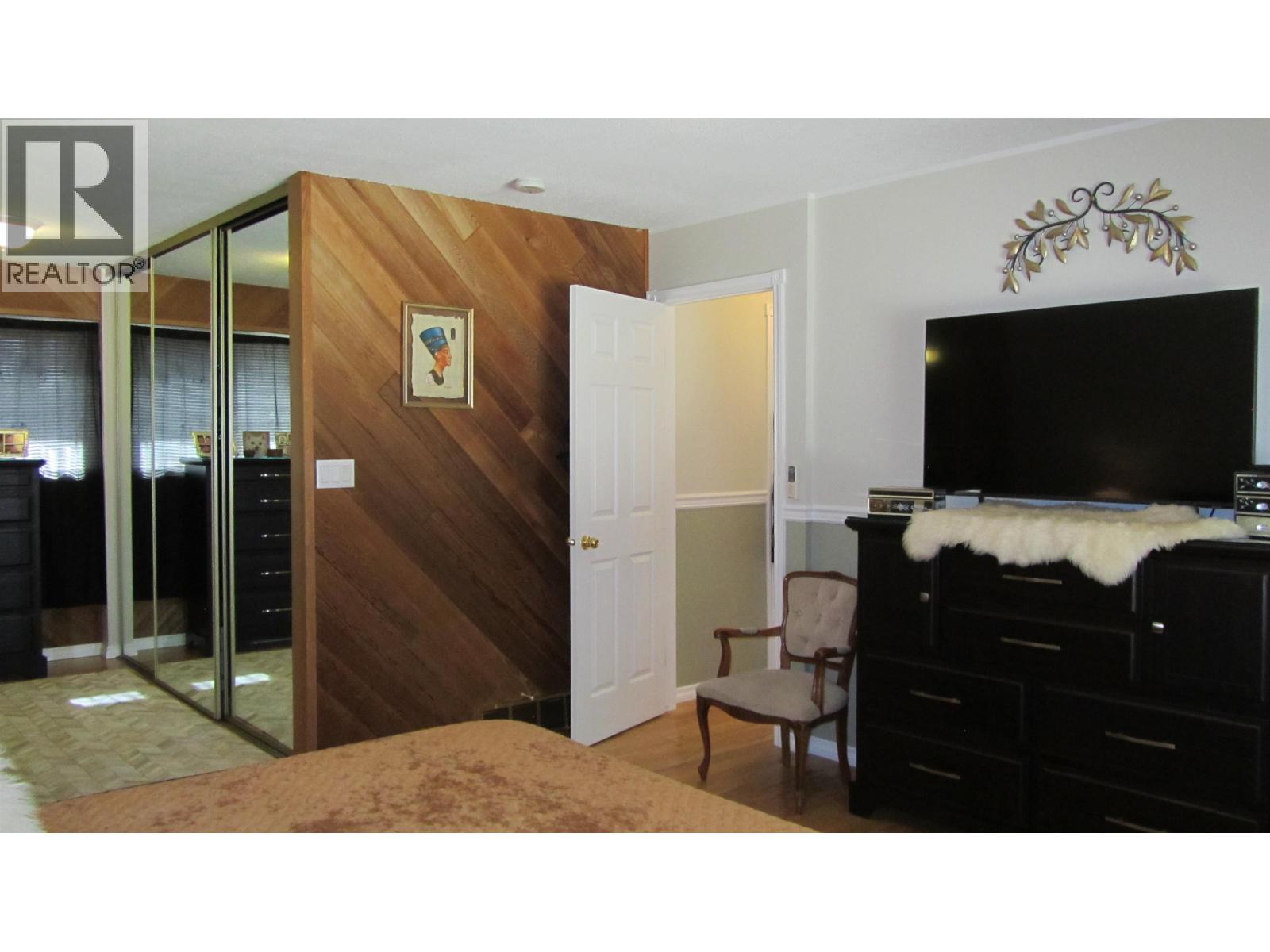 4827 Kitwanga Drive, 108 Mile Ranch, British Columbia  V0K 2Z0 - Photo 12 - R3107301