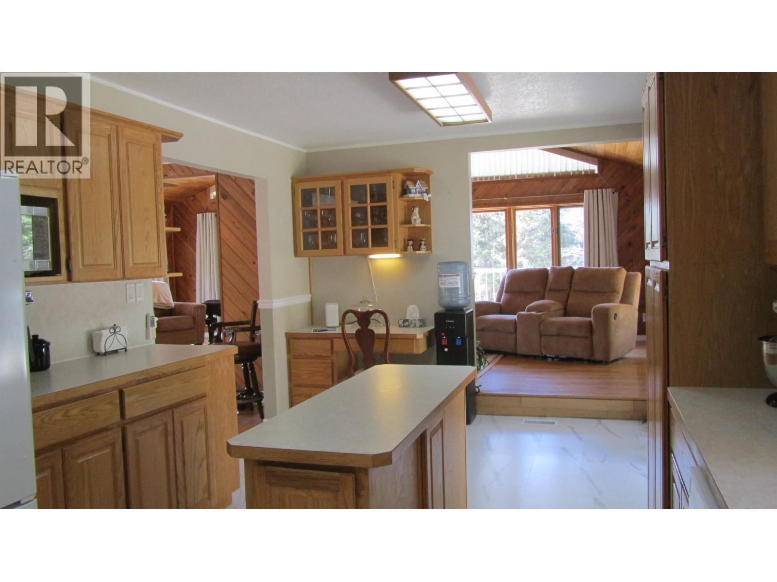 4827 Kitwanga Drive, 108 Mile Ranch, British Columbia  V0K 2Z0 - Photo 8 - R3107301