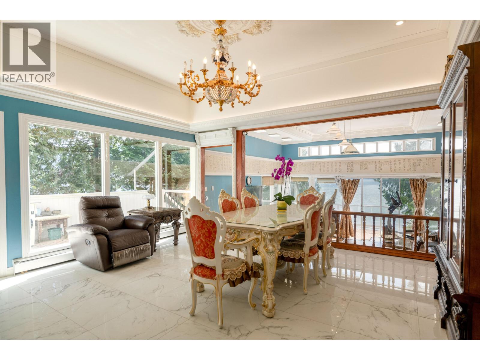 4515 Stonehaven Avenue, North Vancouver, British Columbia  V7G 1E7 - Photo 12 - R3112021