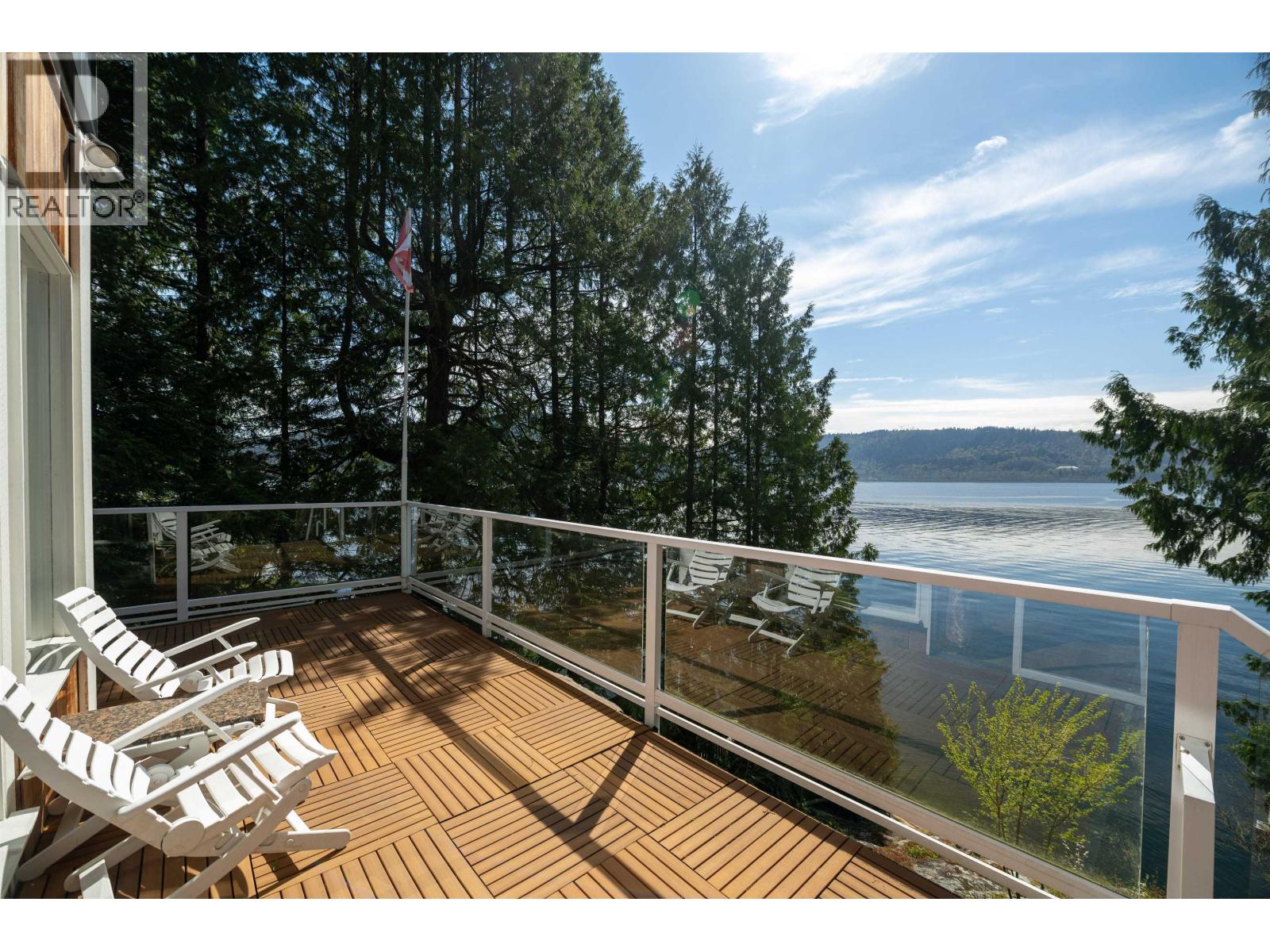 4515 Stonehaven Avenue, North Vancouver, British Columbia  V7G 1E7 - Photo 35 - R3112021