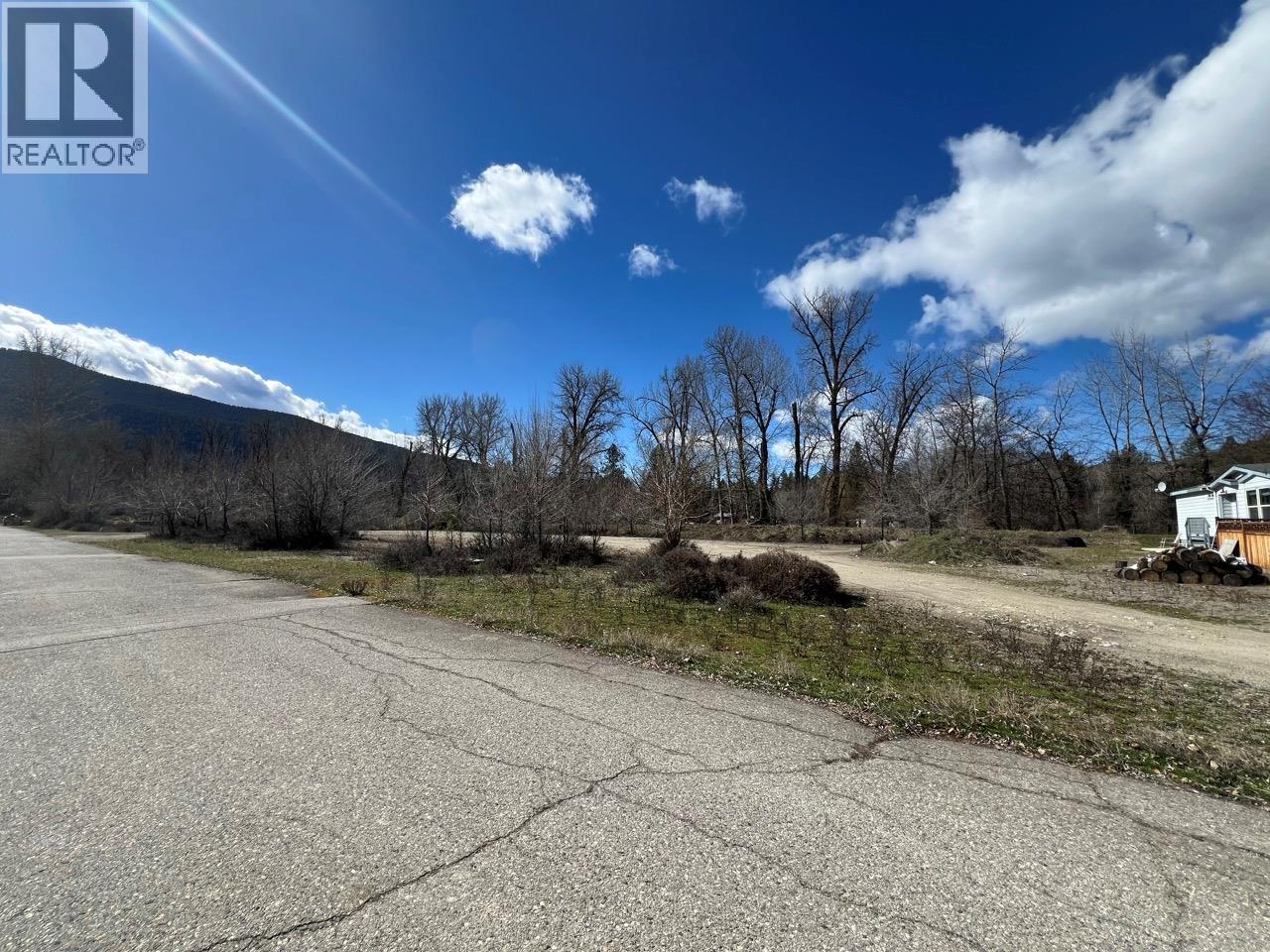 19th Street, Grand Forks, British Columbia  V0H 1H0 - Photo 6 - 10383847