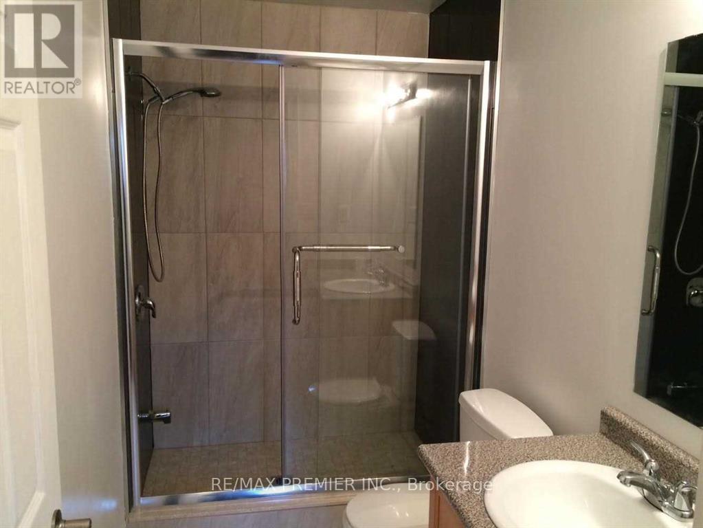 176 Coxwell Avenue, Toronto, Ontario  M4L 3B2 - Photo 11 - E12968500