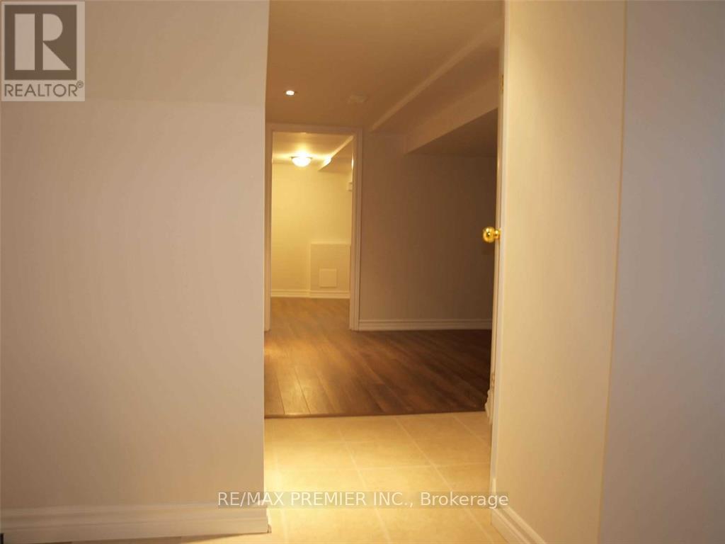 176 Coxwell Avenue, Toronto, Ontario  M4L 3B2 - Photo 17 - E12968500