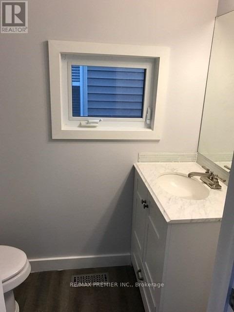 176 Coxwell Avenue, Toronto, Ontario  M4L 3B2 - Photo 6 - E12968500