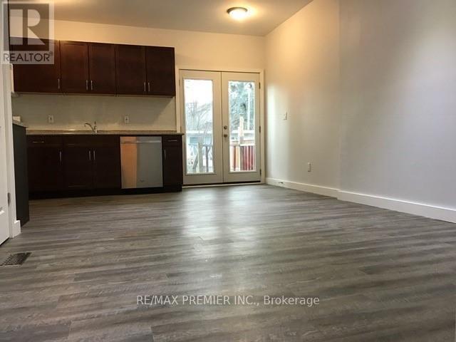 176 Coxwell Avenue, Toronto, Ontario  M4L 3B2 - Photo 3 - E12968500