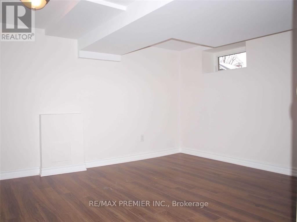 176 Coxwell Avenue, Toronto, Ontario  M4L 3B2 - Photo 12 - E12968500