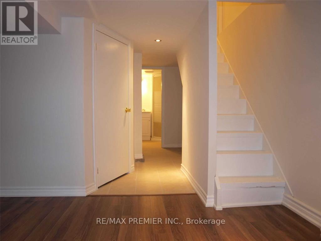 176 Coxwell Avenue, Toronto, Ontario  M4L 3B2 - Photo 16 - E12968500