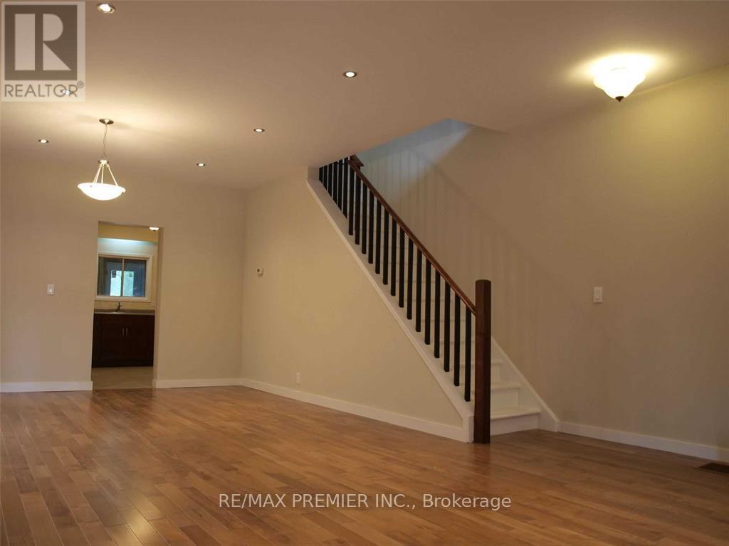 176 Coxwell Avenue, Toronto, Ontario  M4L 3B2 - Photo 7 - E12968500