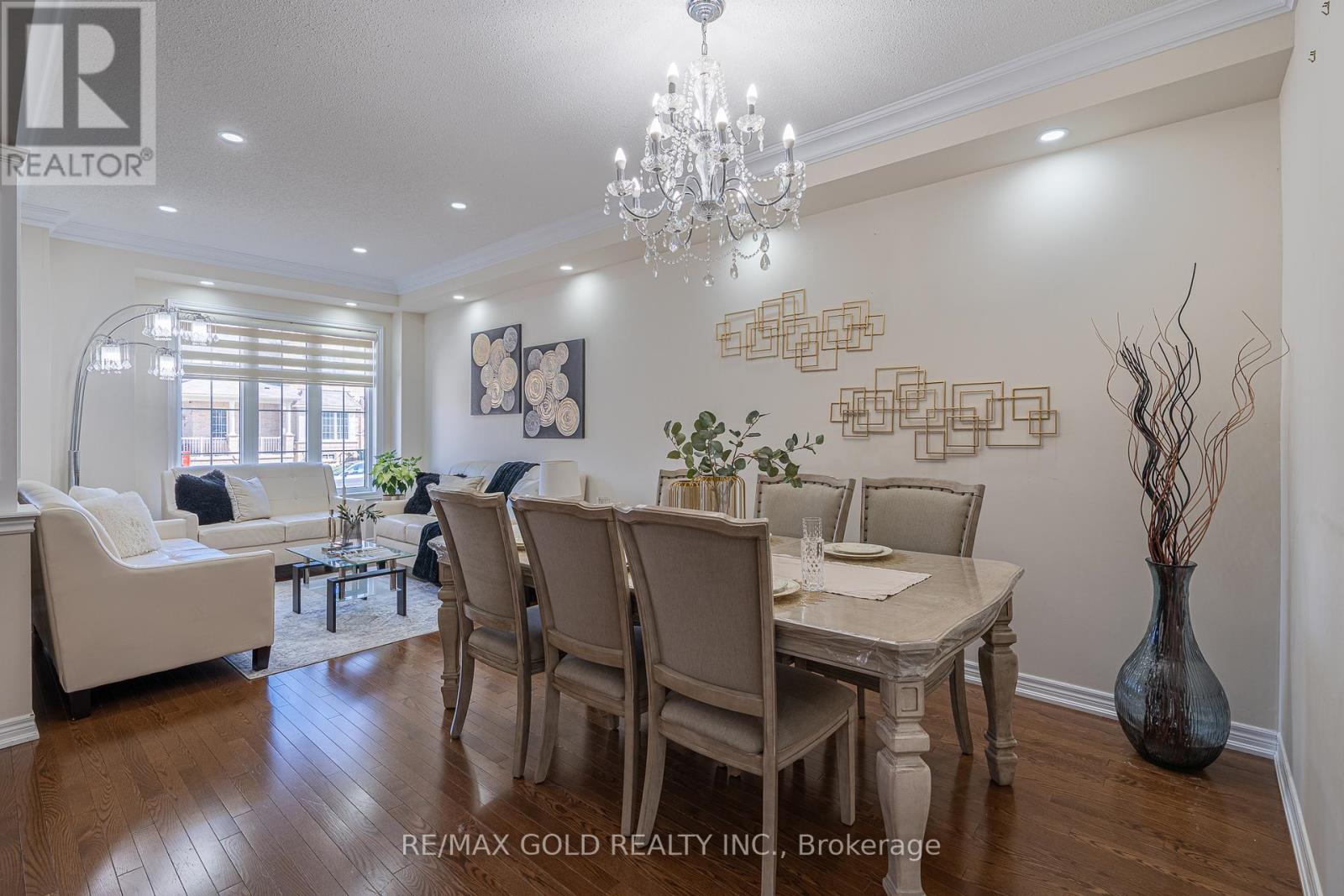 36 Naperton Drive, Brampton, Ontario  L6R 0Z5 - Photo 8 - W12991022