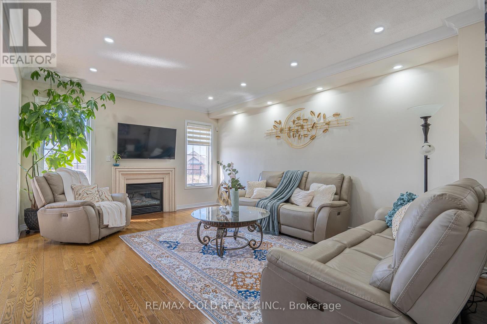 36 Naperton Drive, Brampton, Ontario  L6R 0Z5 - Photo 10 - W12991022