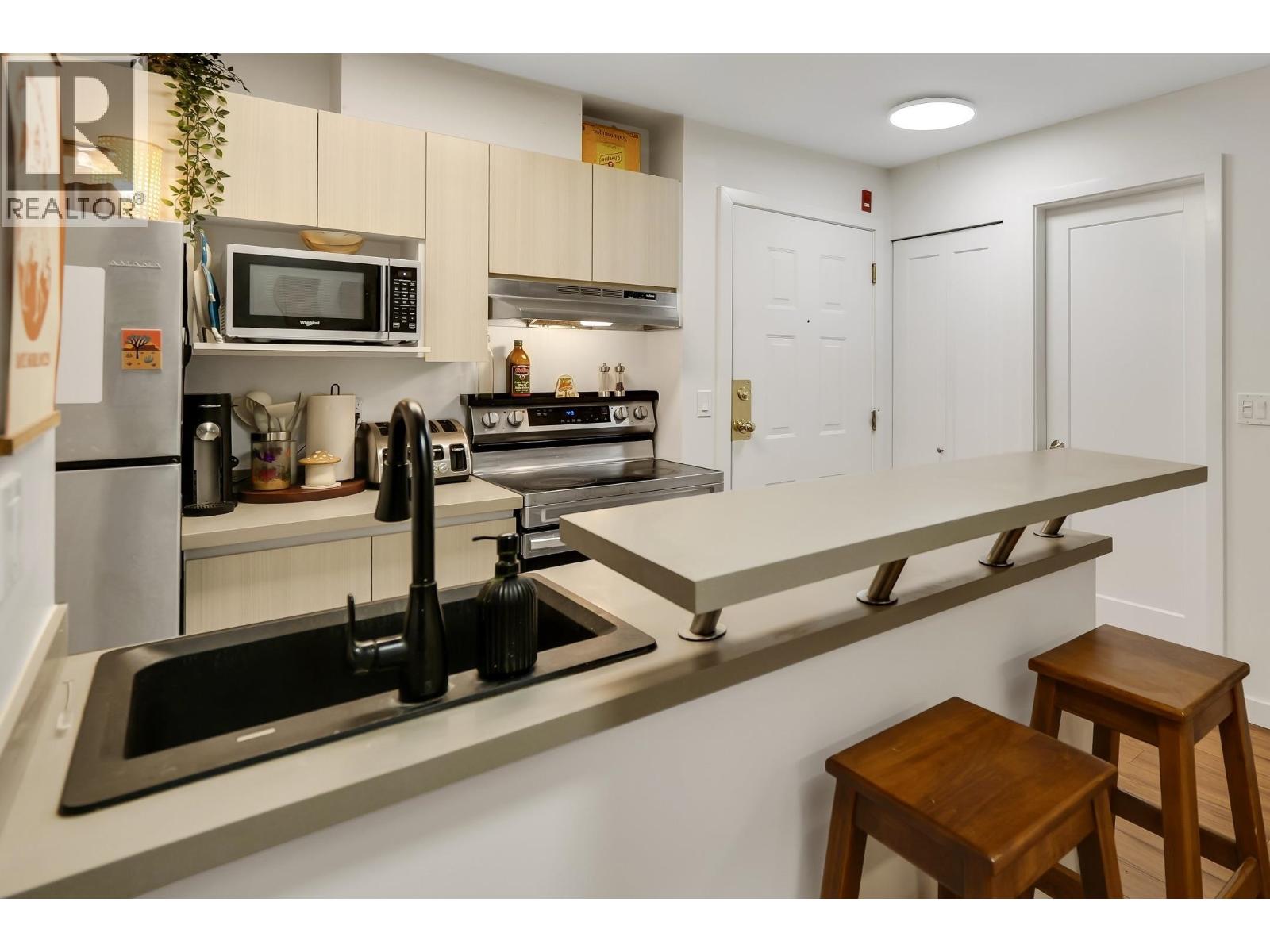 D207 40160 Willow Crescent, Squamish, British Columbia  V8B 0M2 - Photo 6 - R3112517