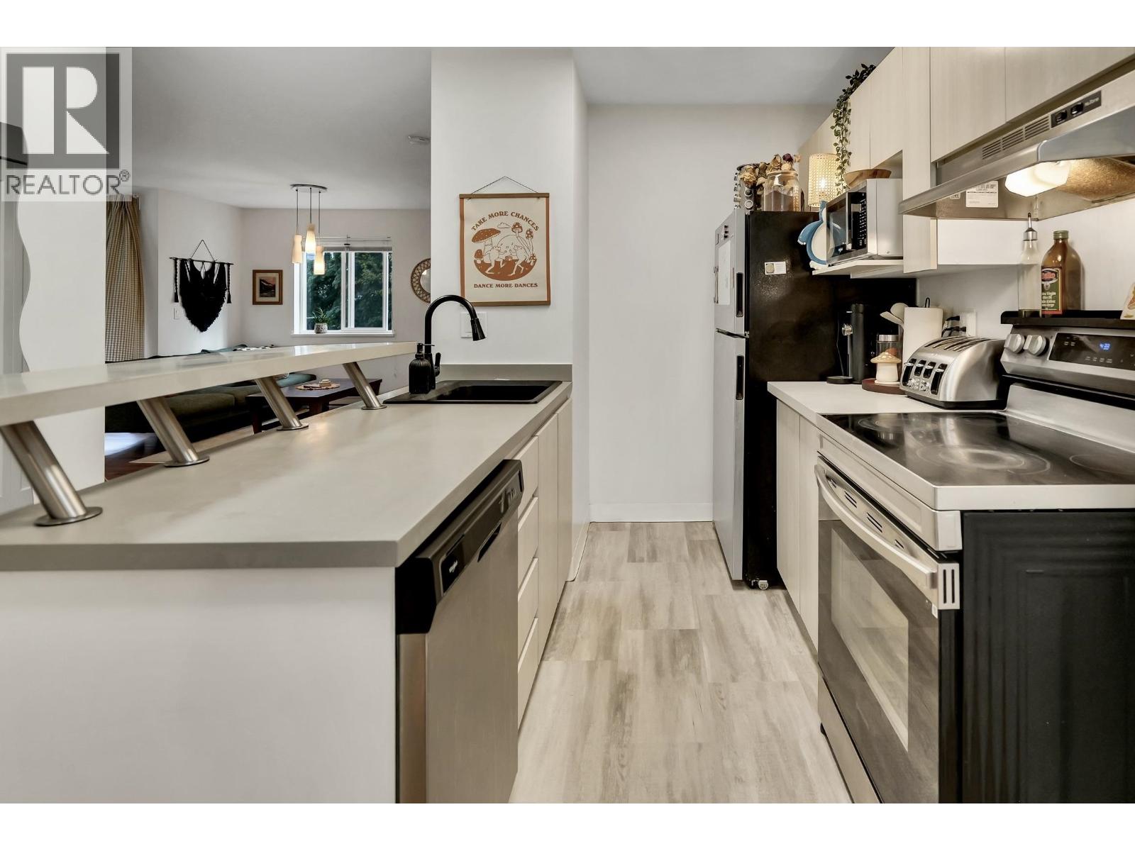 D207 40160 Willow Crescent, Squamish, British Columbia  V8B 0M2 - Photo 8 - R3112517