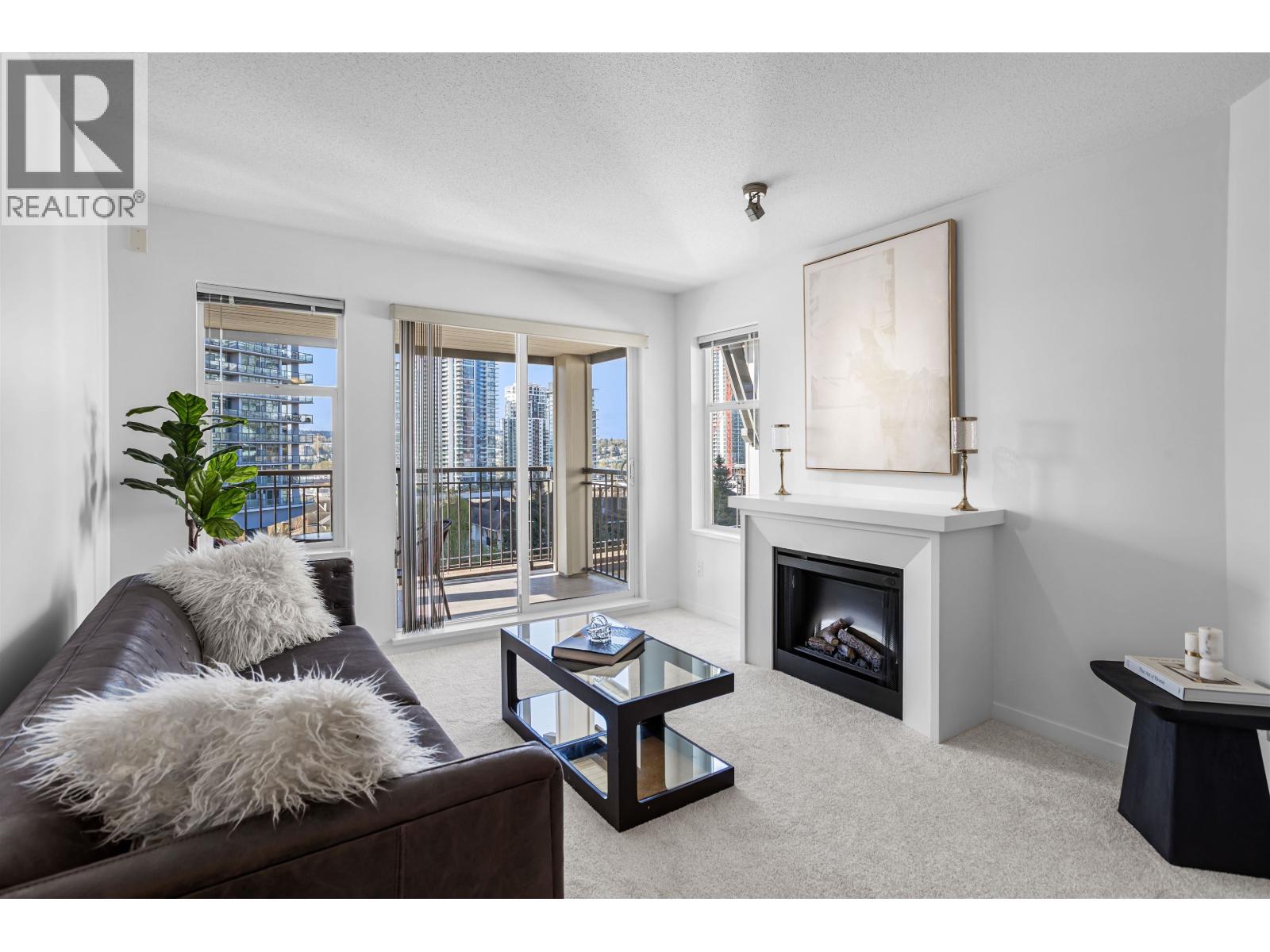 419 4768 Brentwood Drive, Burnaby, British Columbia  V5C 0C7 - Photo 3 - R3112549