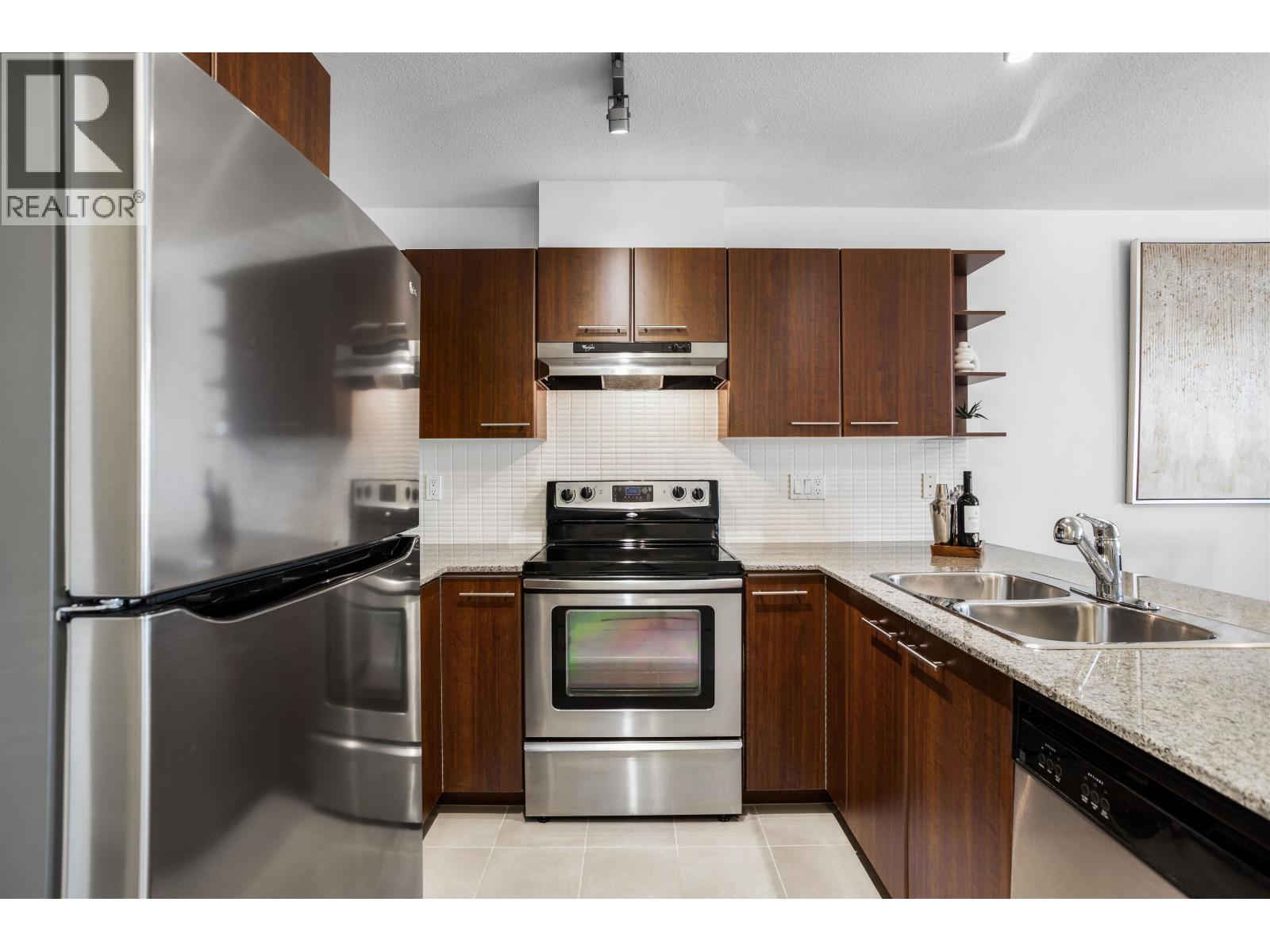 419 4768 Brentwood Drive, Burnaby, British Columbia  V5C 0C7 - Photo 8 - R3112549