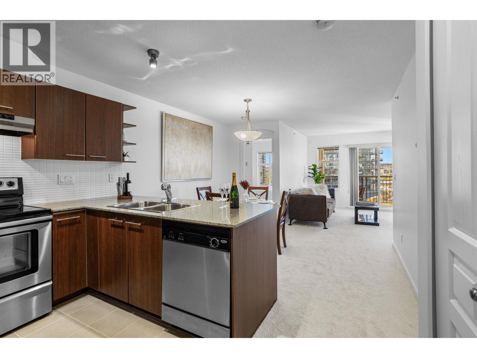 419 4768 Brentwood Drive, Burnaby, British Columbia  V5C 0C7 - Photo 9 - R3112549