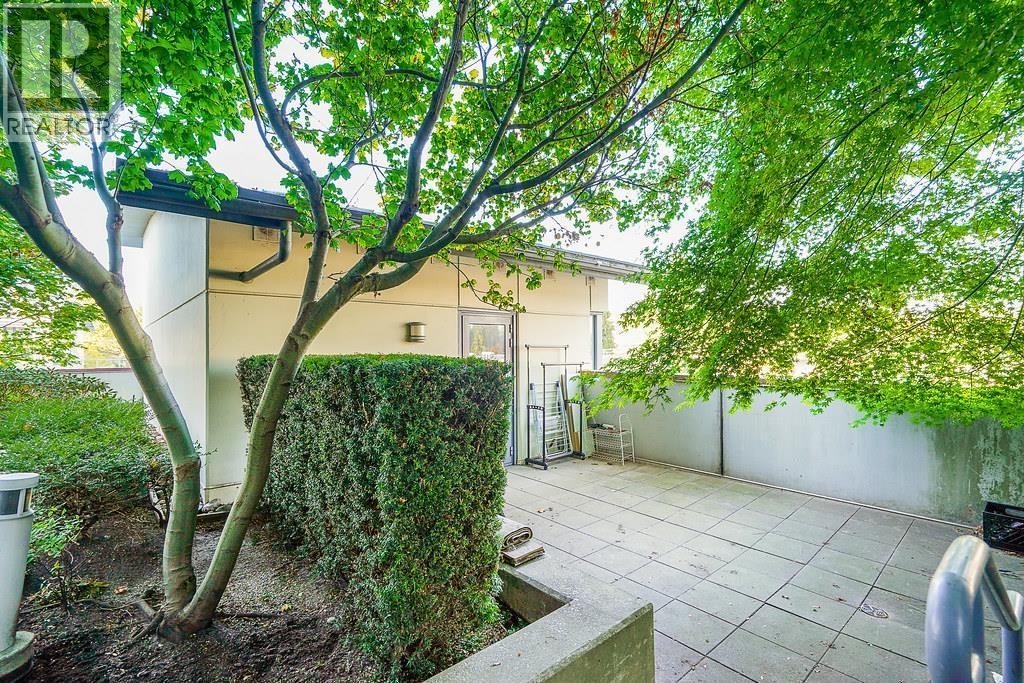 304 2225 Holdom Avenue, Burnaby, British Columbia  V5B 0A1 - Photo 32 - R3112563