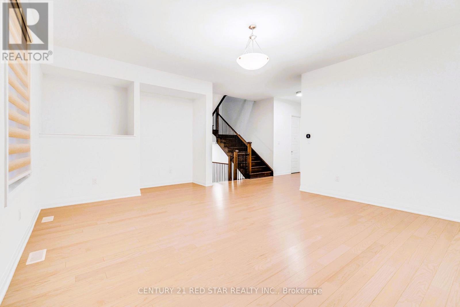 3251 Harasym Trail, Oakville, Ontario  L6M 5N6 - Photo 8 - W12996632