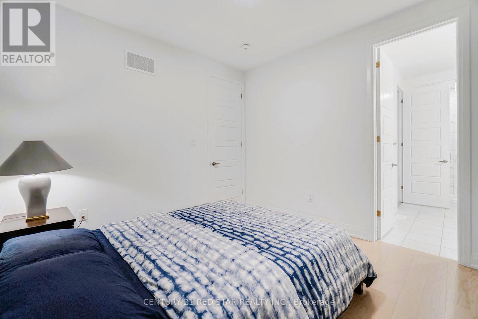 3251 Harasym Trail, Oakville, Ontario  L6M 5N6 - Photo 31 - W12996632