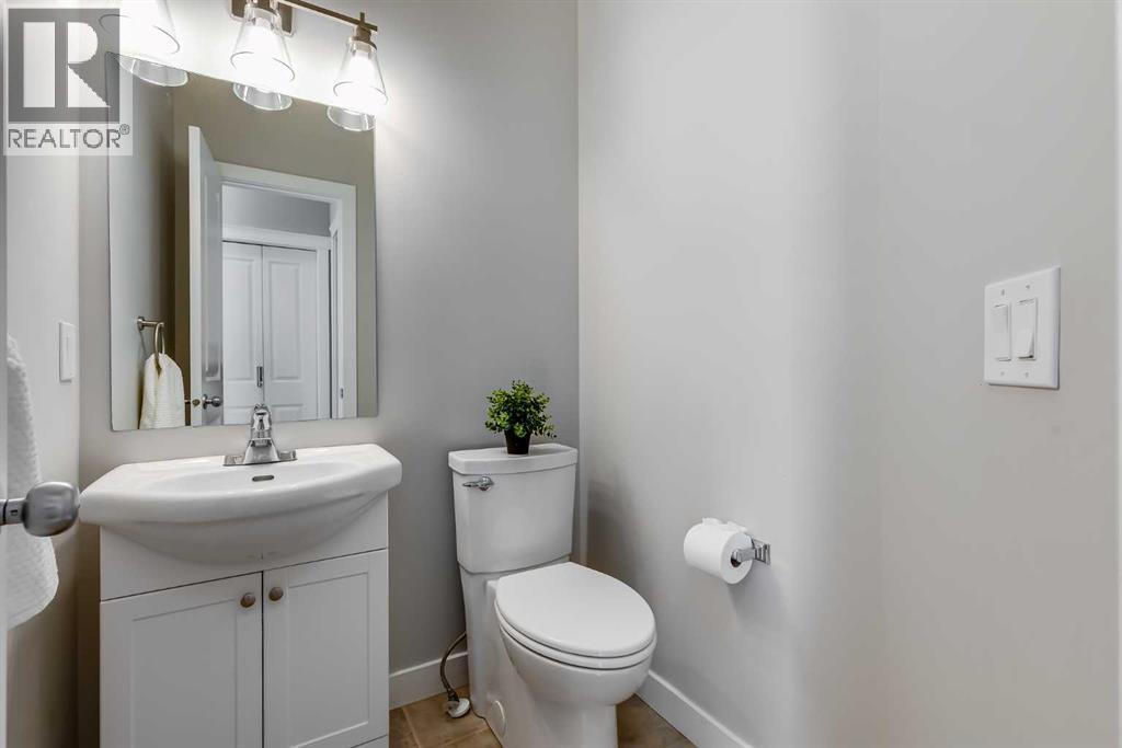 27 Everoak Bay SW, Calgary, Alberta  T2Y 0A2 - Photo 16 - A2287742