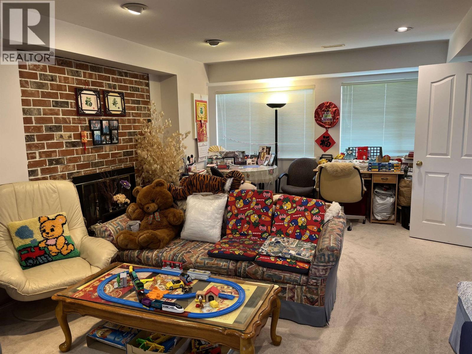 3351 Bentinck Place, Richmond, British Columbia  V7C 4H3 - Photo 14 - R3112542