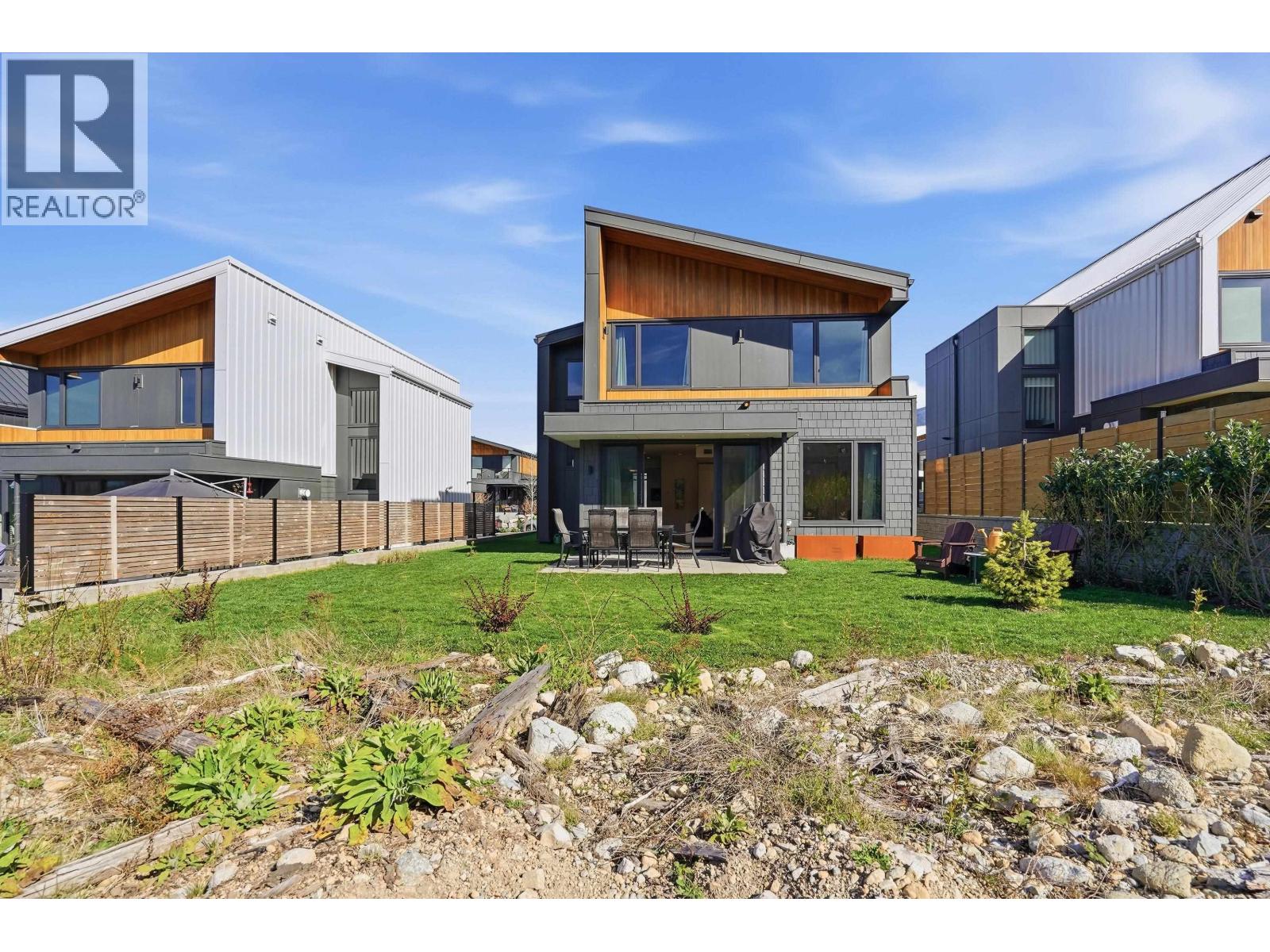 2978 Huckleberry Drive, Squamish, British Columbia  V8B 1B2 - Photo 26 - R3112545