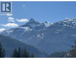 2978 HUCKLEBERRY DRIVE, Squamish, British Columbia