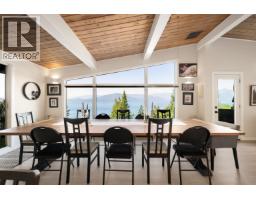 195 KELVIN GROVE WAY, Lions Bay, British Columbia