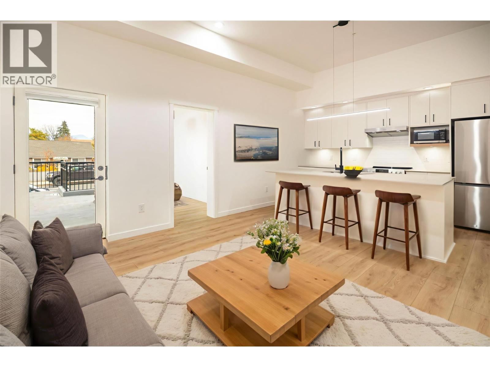 660 Cawston Avenue Unit# 105, Kelowna, British Columbia  V1Y 9M1 - Photo 6 - 10380424