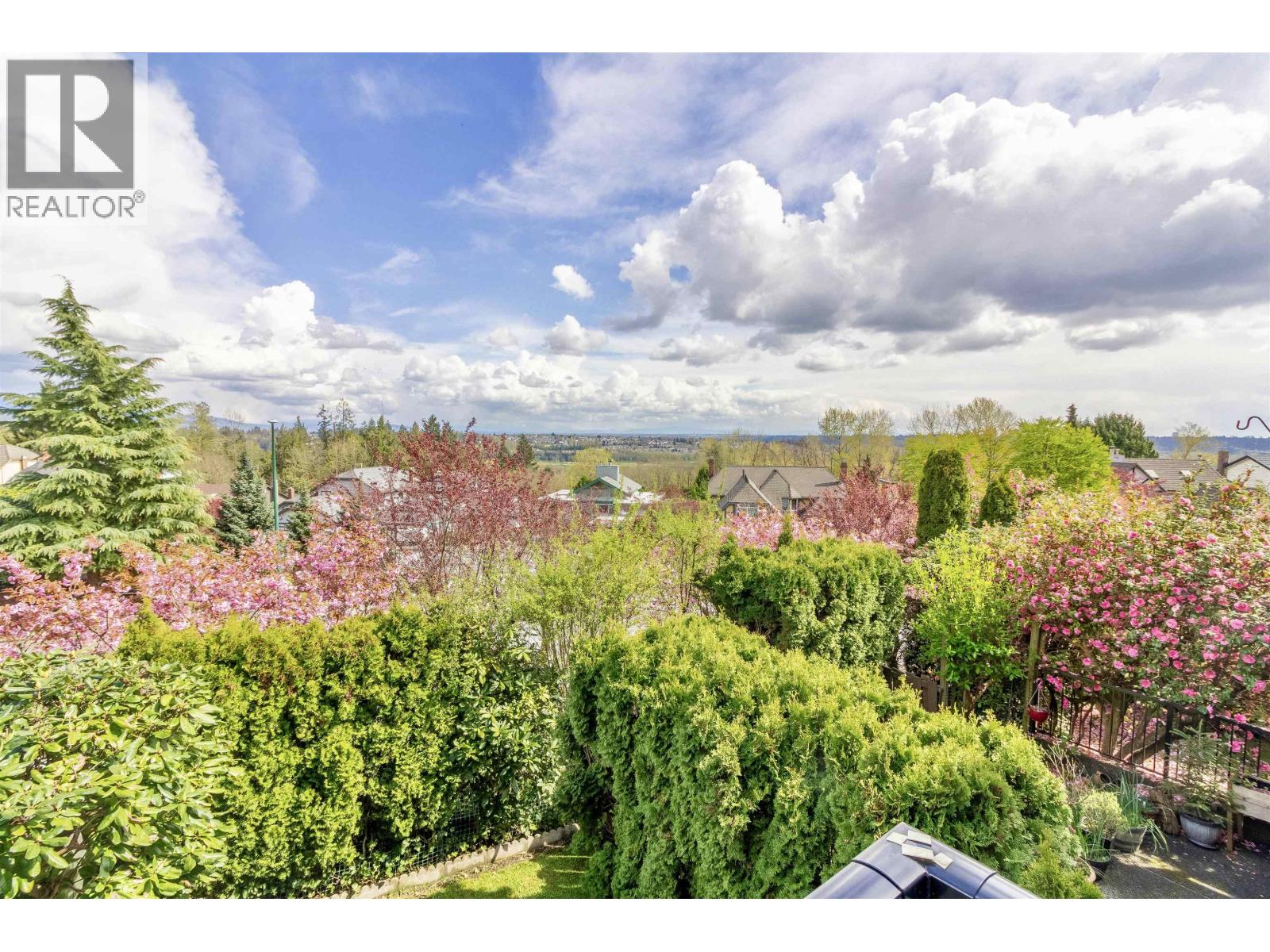 116 2721 Atlin Place, Coquitlam, British Columbia  V3C 5B1 - Photo 11 - R3110855