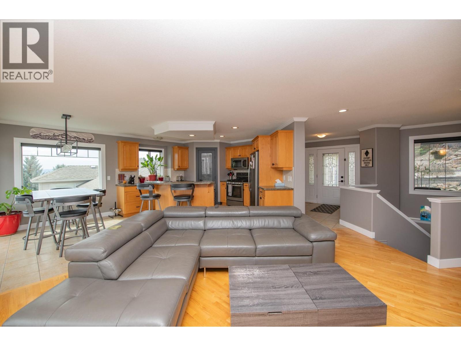 7104 Nakiska Drive, Vernon, British Columbia  V1B 3M5 - Photo 16 - 10382343