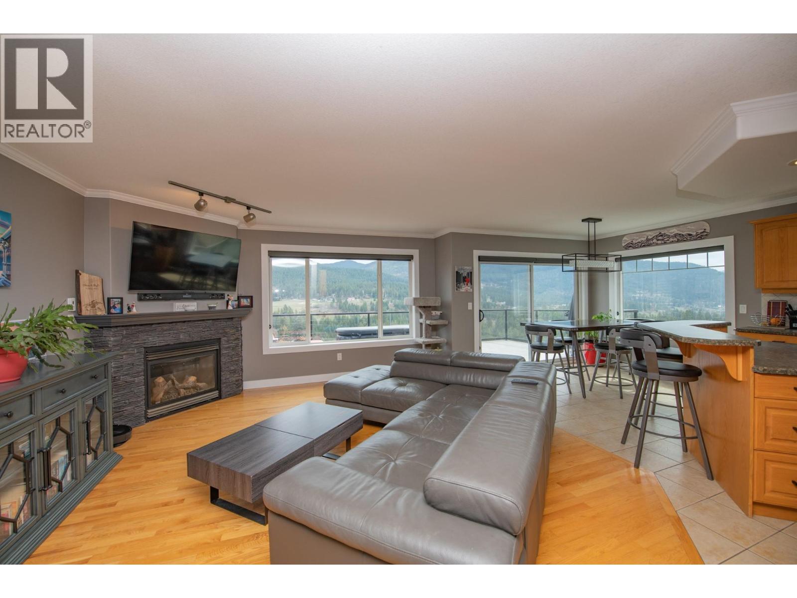 7104 Nakiska Drive, Vernon, British Columbia  V1B 3M5 - Photo 17 - 10382343