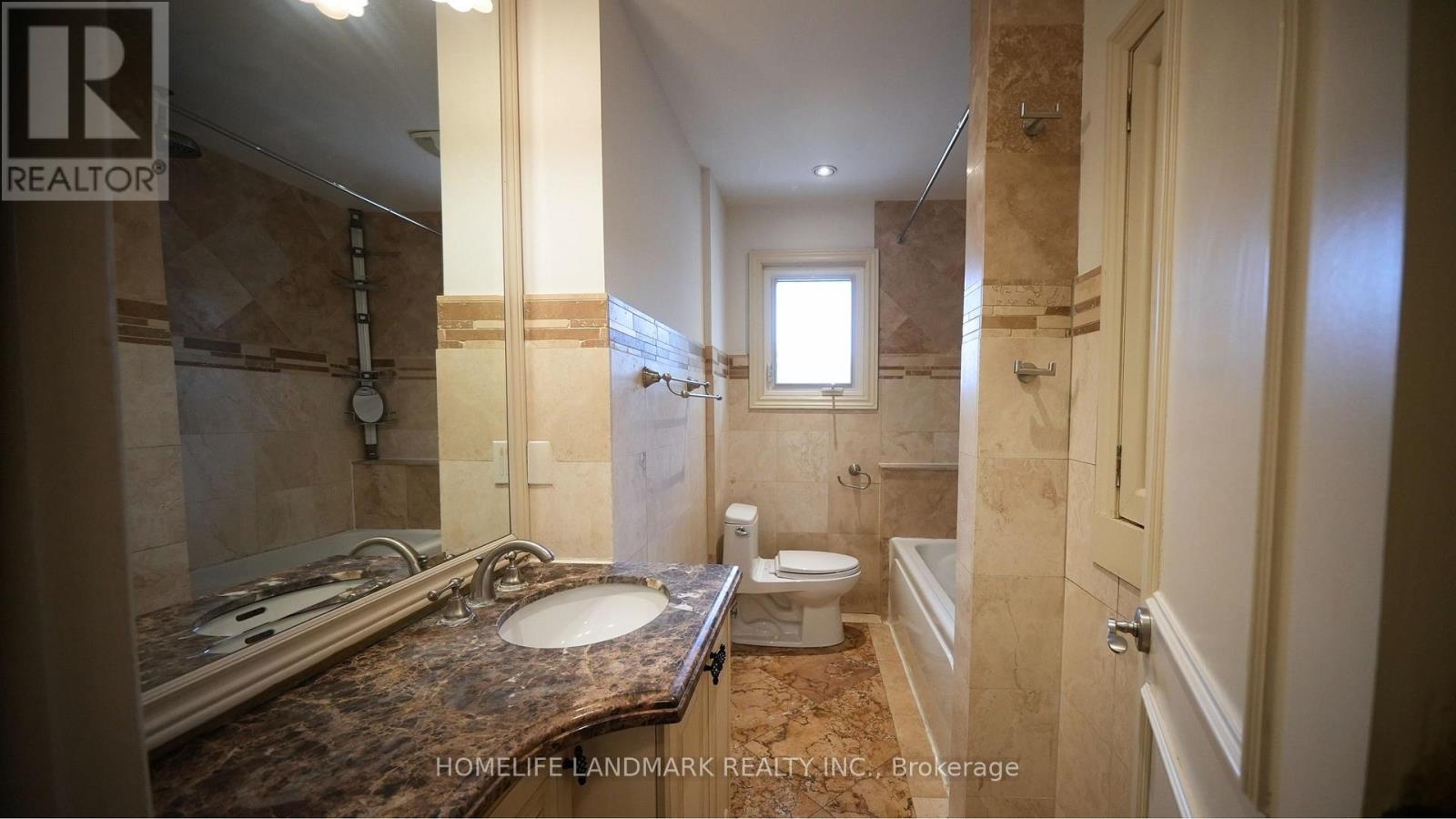 138 Newton Drive, Toronto, Ontario  M2M 2N3 - Photo 18 - C13009818