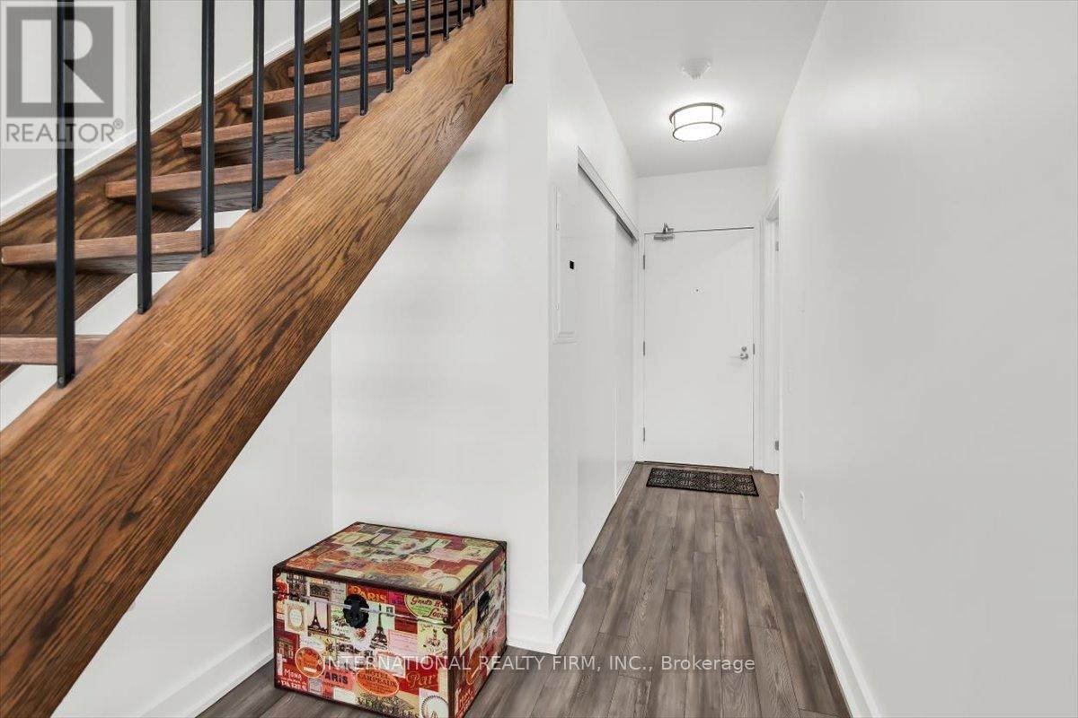 318 - 5 Hanna Avenue, Toronto, Ontario  M6K 1W8 - Photo 3 - C13009834