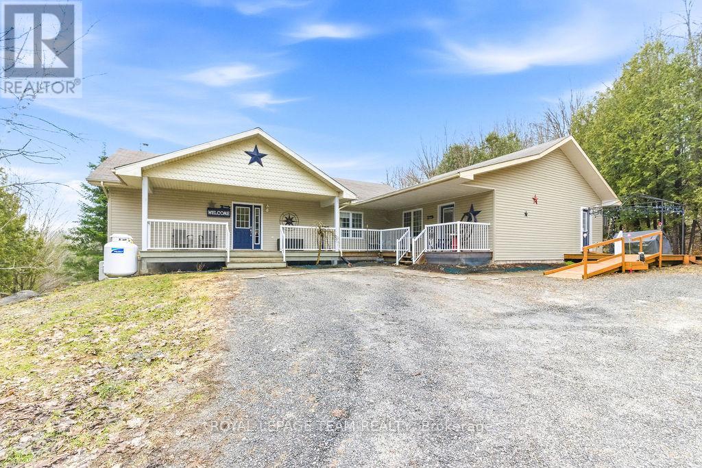 5195 MCDONALD'S CORNERS ROAD, Lanark Highlands, Ontario