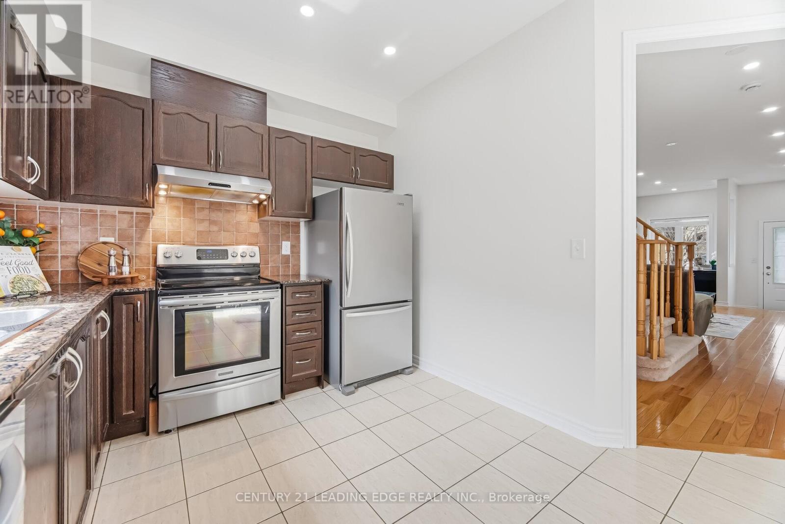 4 Moores Court, Markham, Ontario  L6B 0V7 - Photo 17 - N13009824