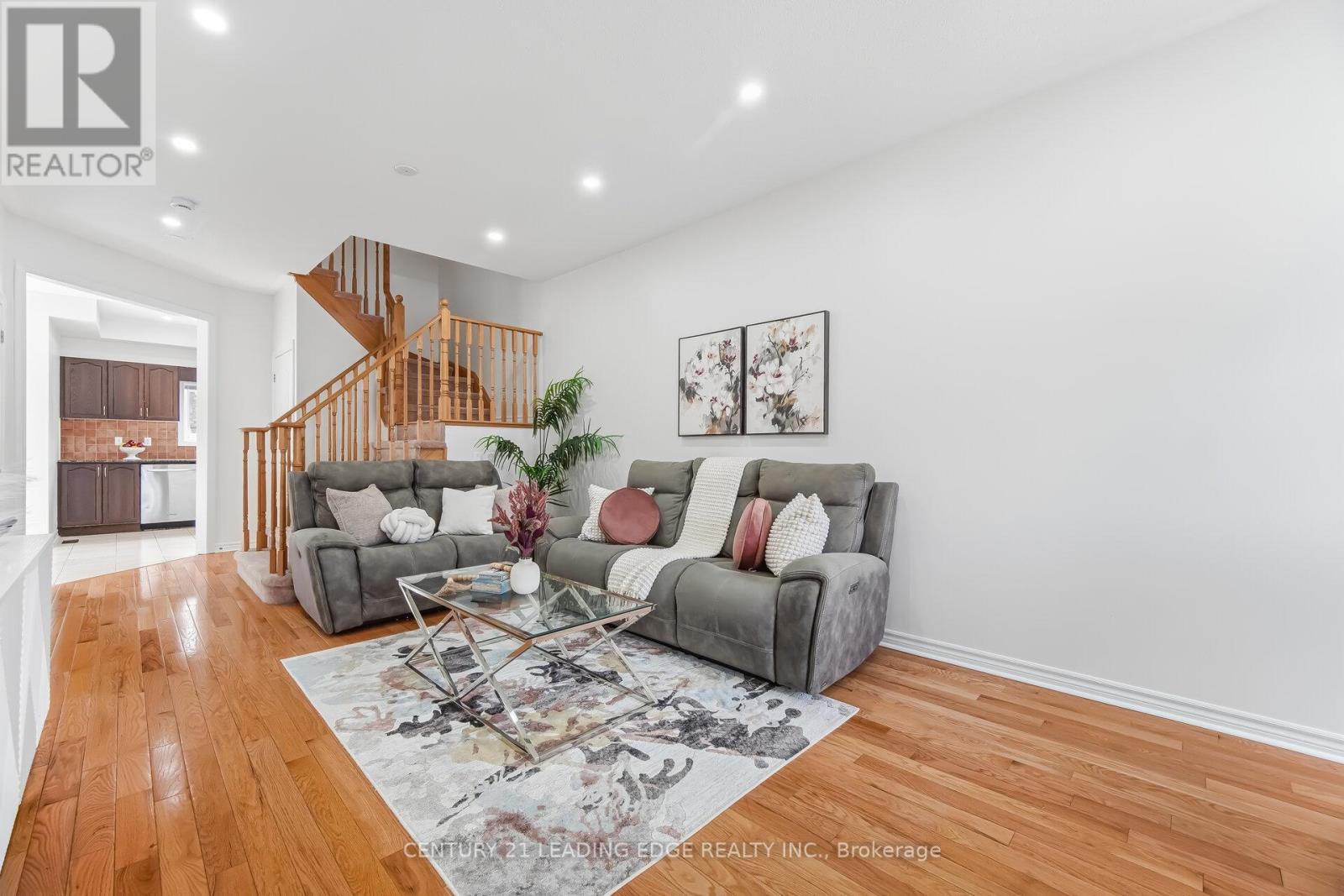 4 Moores Court, Markham, Ontario  L6B 0V7 - Photo 8 - N13009824