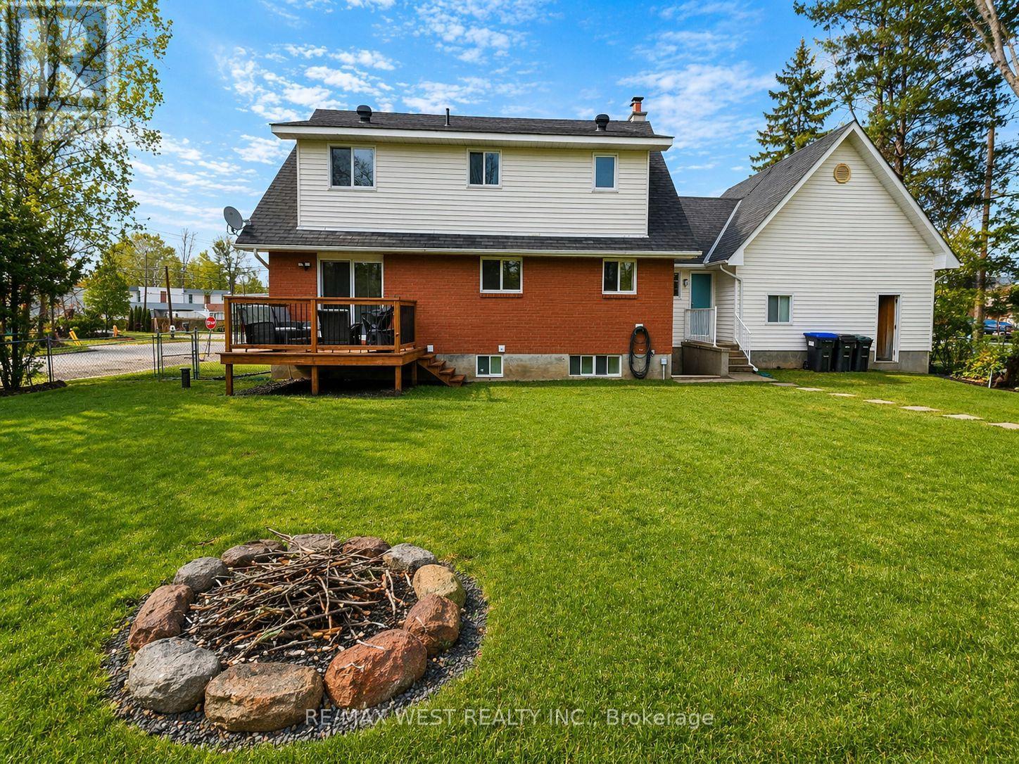 2314 Crystal Beach Road, Innisfil (Alcona), Ontario  L9S 3W9 - Photo 2 - N13009850