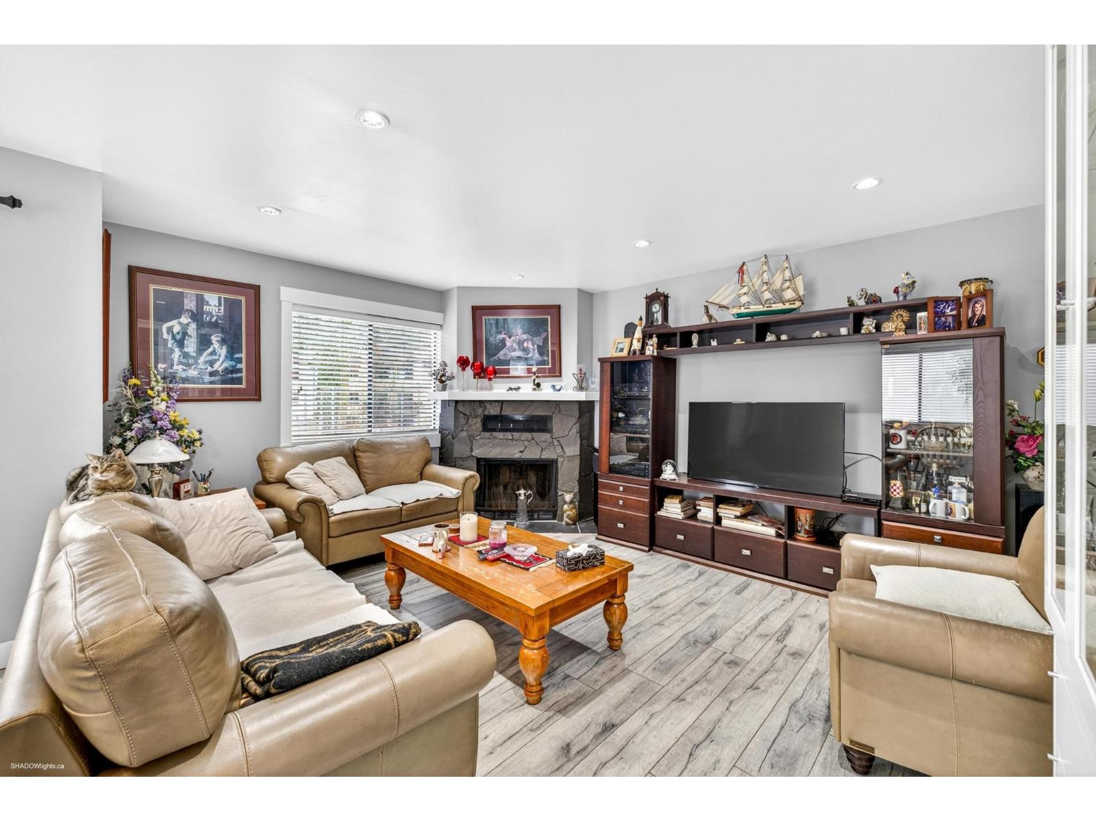 205 7139 133a Street, Surrey, British Columbia  V3W 8A1 - Photo 6 - R3112518