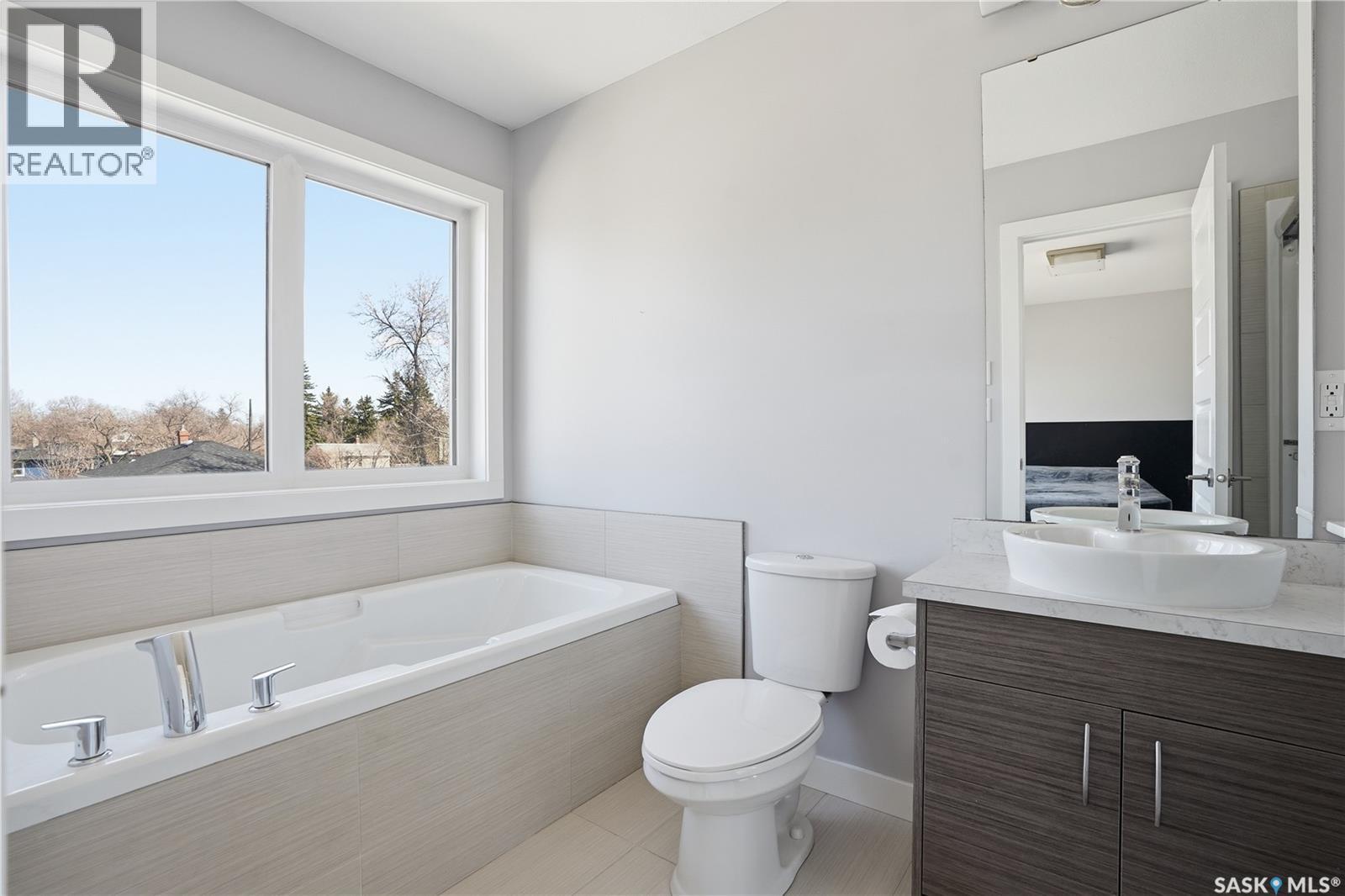 2168 Wascana Street, Regina, Saskatchewan  S4T 4J9 - Photo 28 - SK033045