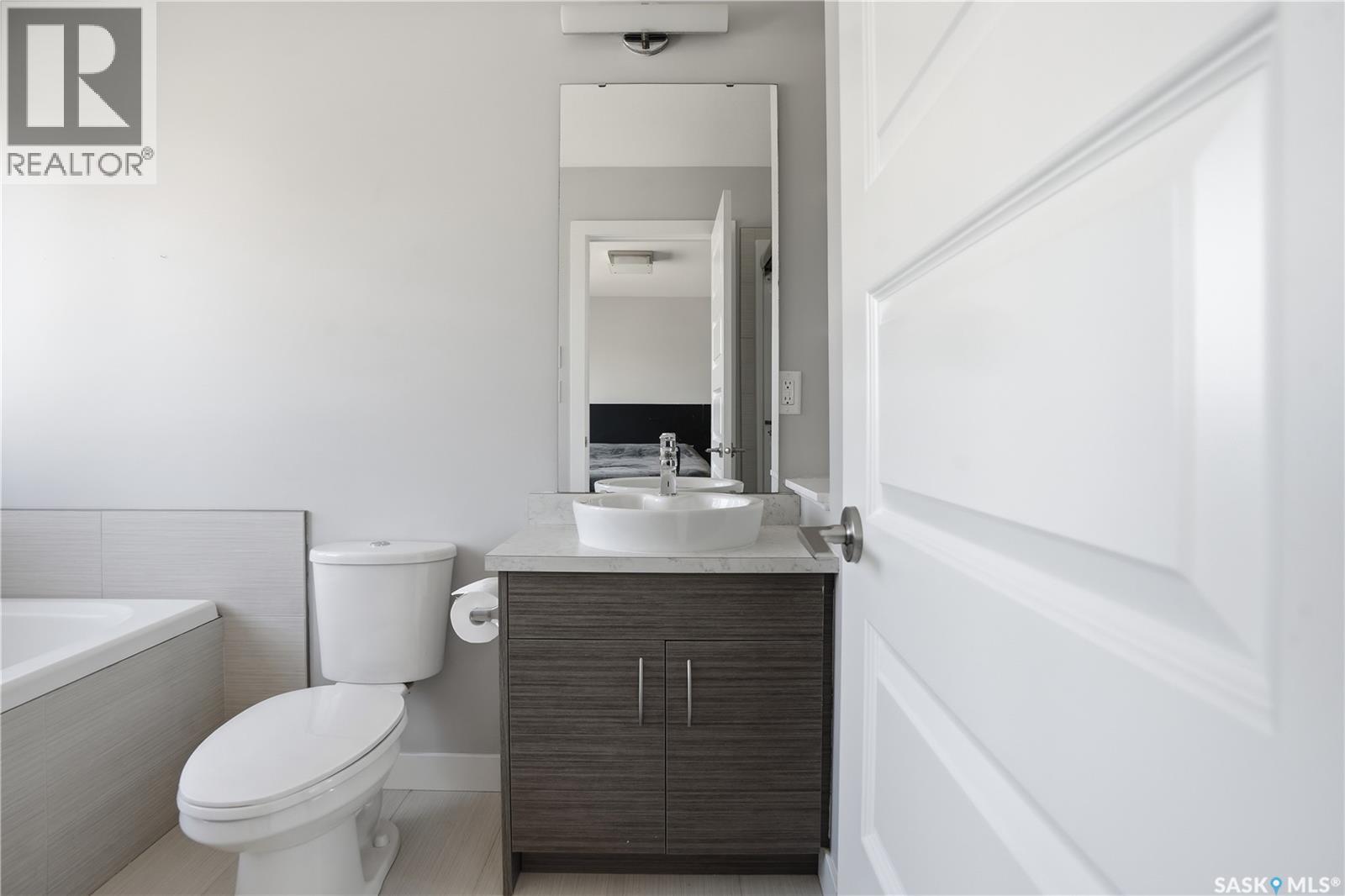 2168 Wascana Street, Regina, Saskatchewan  S4T 4J9 - Photo 27 - SK033045