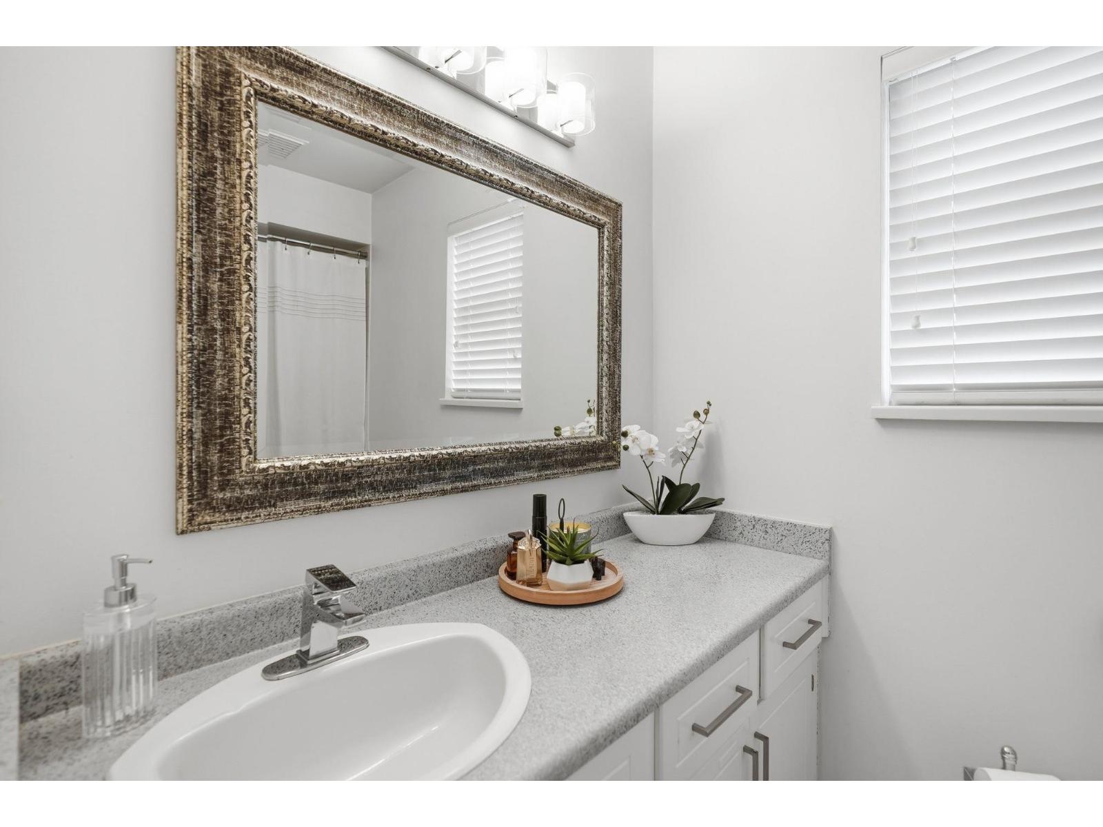 15848 20 Avenue, Surrey, British Columbia  V4A 2B2 - Photo 9 - R3112556