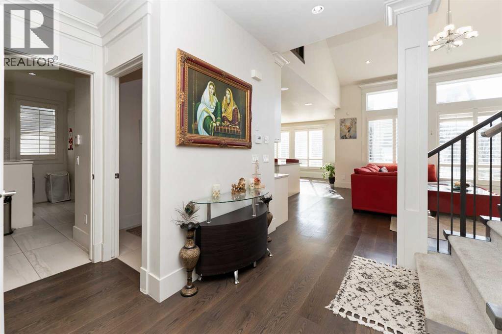 129 Kinniburgh Gardens, Chestermere, Alberta  T1X 0R7 - Photo 4 - A2301272