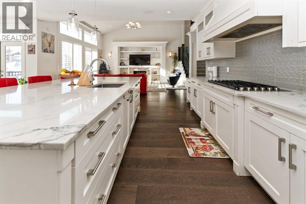 129 Kinniburgh Gardens, Chestermere, Alberta  T1X 0R7 - Photo 9 - A2301272