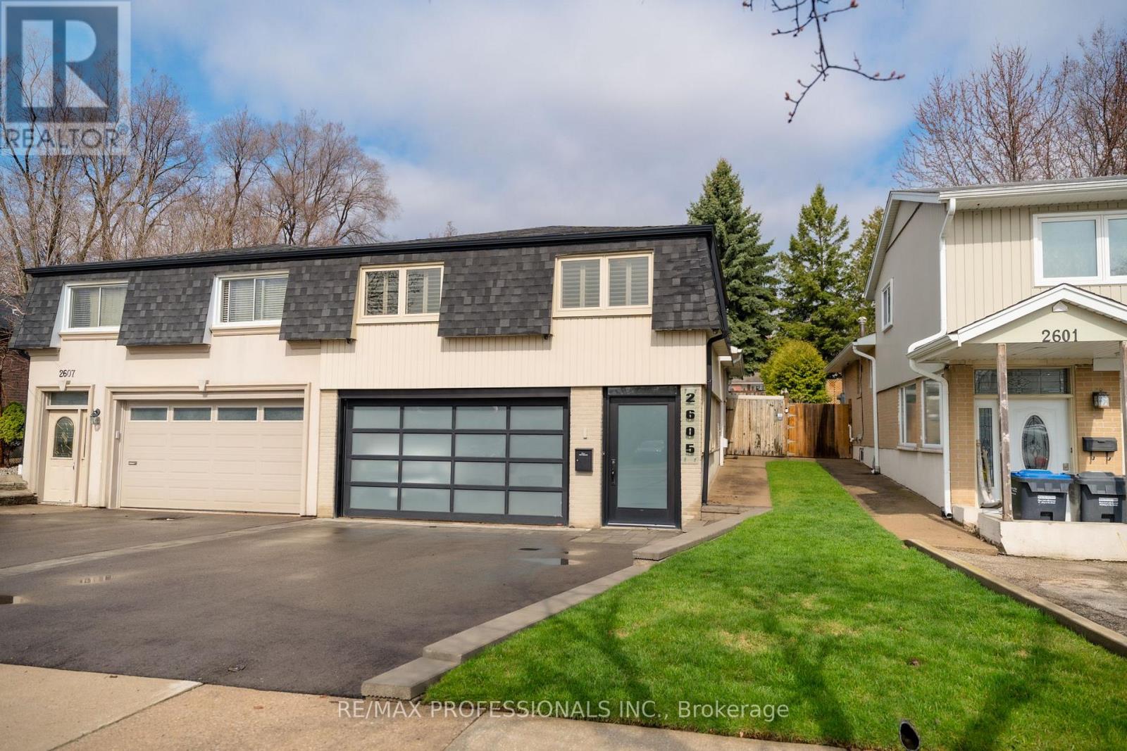 2605 LUNDENE ROAD, Mississauga, Ontario