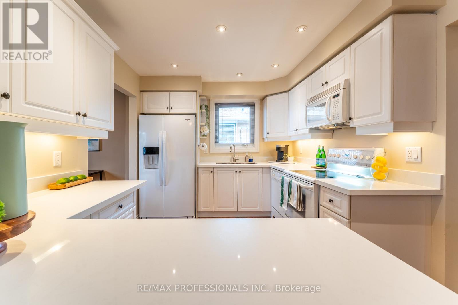 2605 Lundene Road, Mississauga, Ontario  L5J 3Y8 - Photo 16 - W13009782