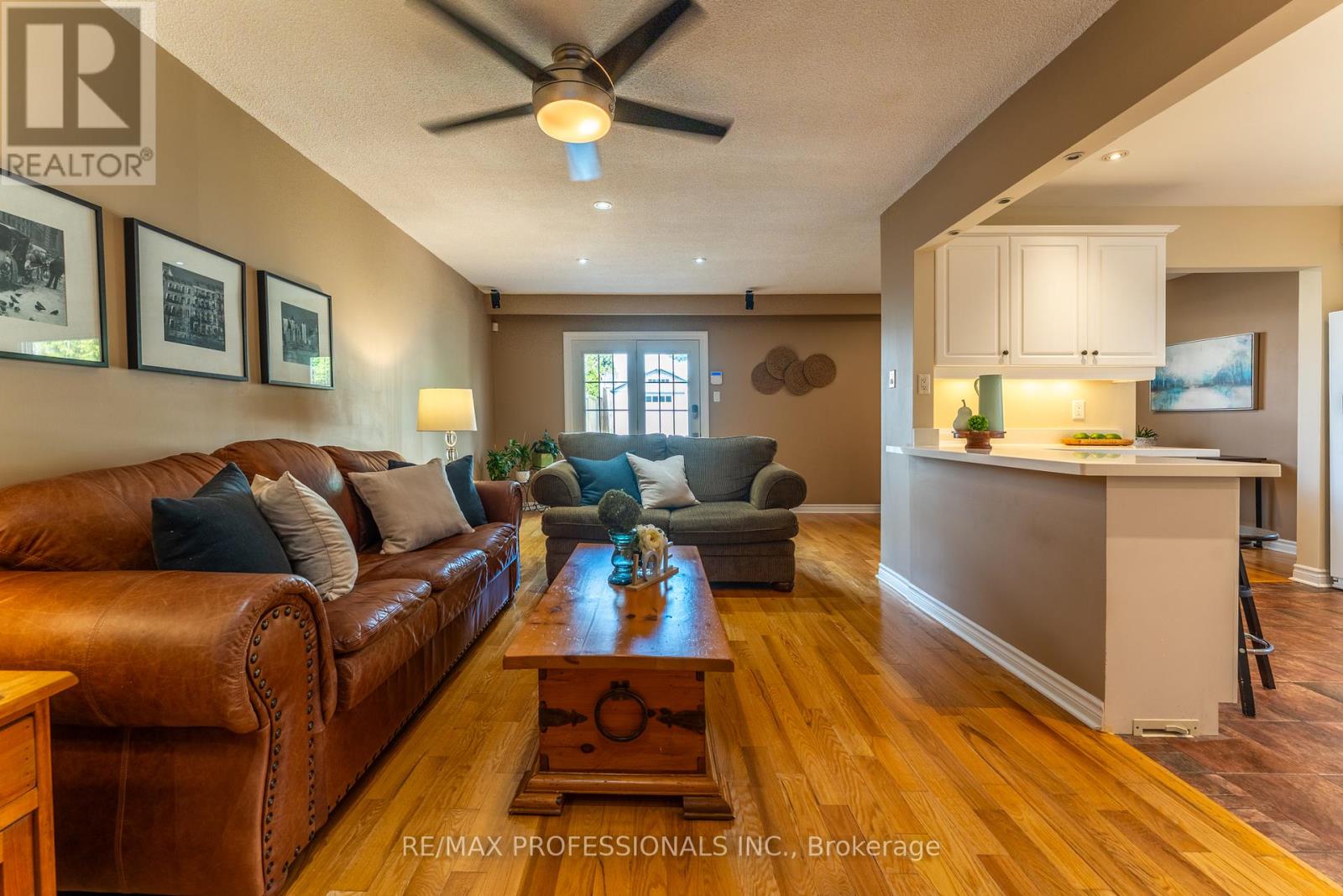 2605 Lundene Road, Mississauga, Ontario  L5J 3Y8 - Photo 4 - W13009782